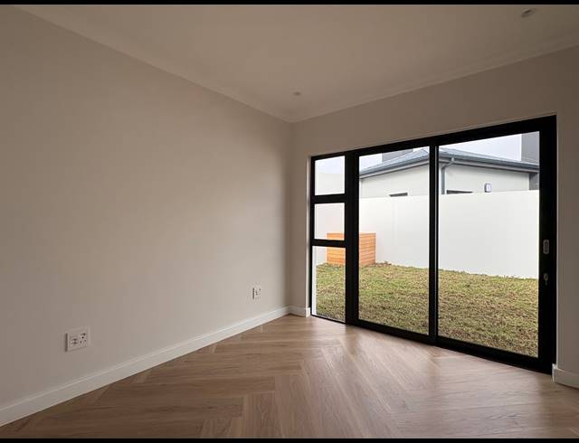 4 BEDROOM HOUSE FOR SALE IN SANDOWN